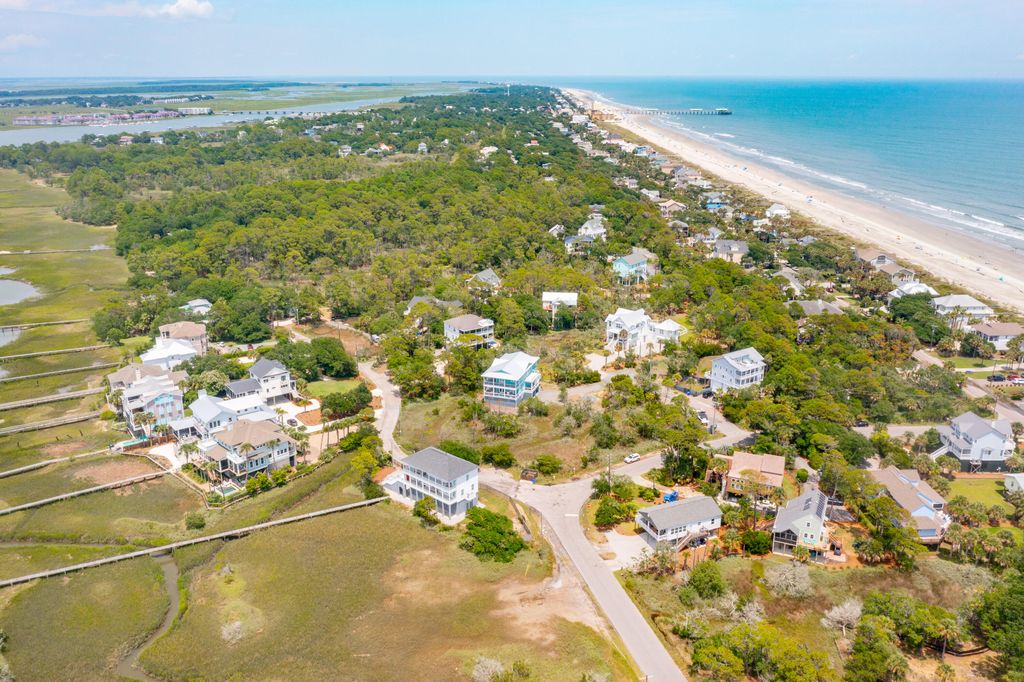 Photo of 31 W 9th Street, Folly Beach, SC 29439 (MLS # 25031474)