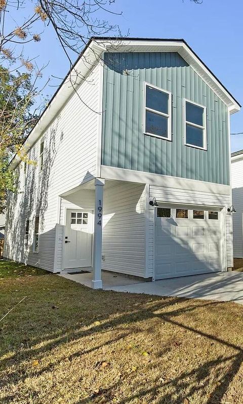 A home in North Charleston