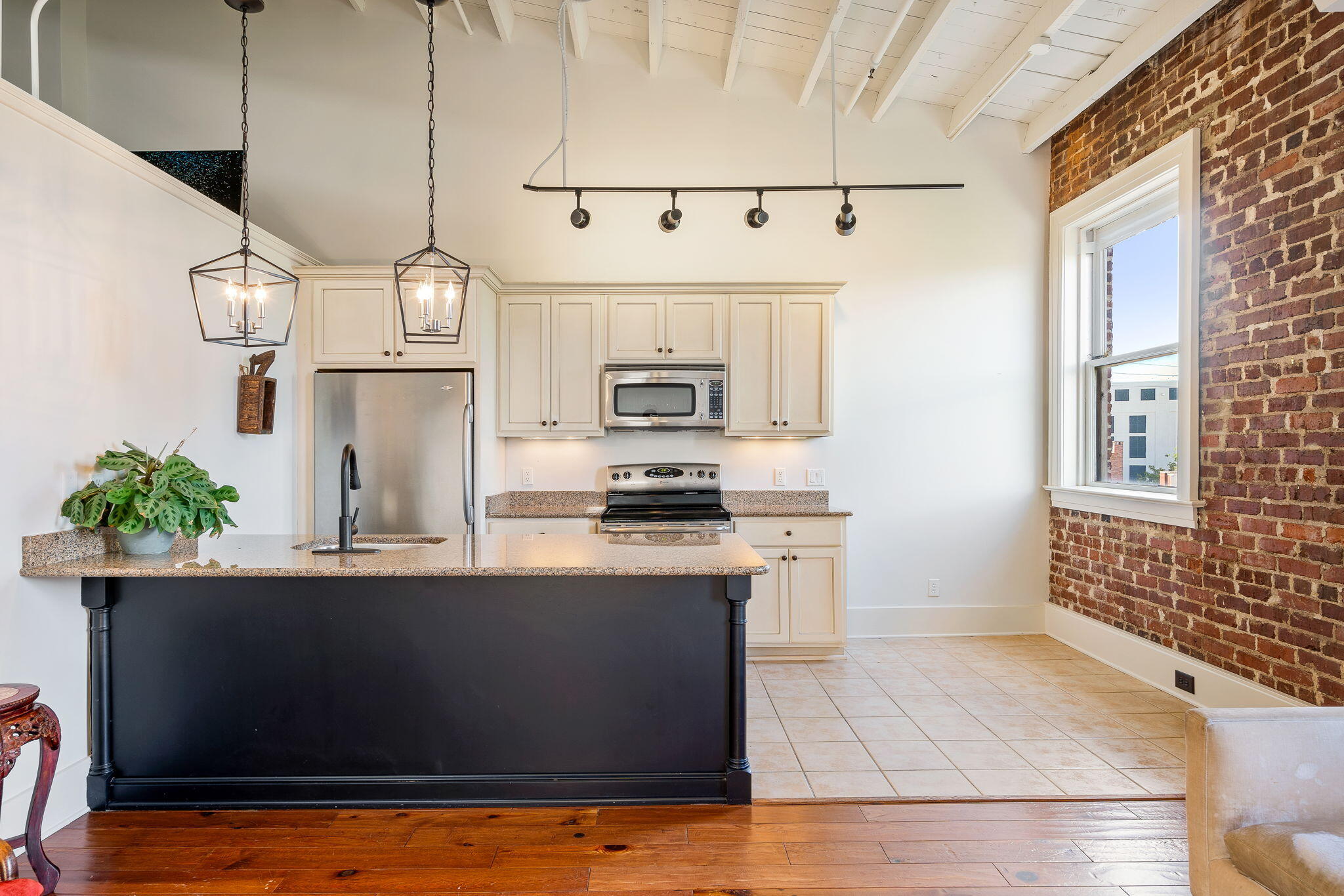 4 Beaufain Street Apt 303