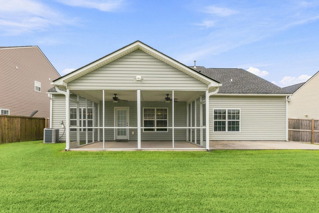 Photo of 191 Mayfield Drive, Goose Creek, SC 29445 (MLS # 26028390)