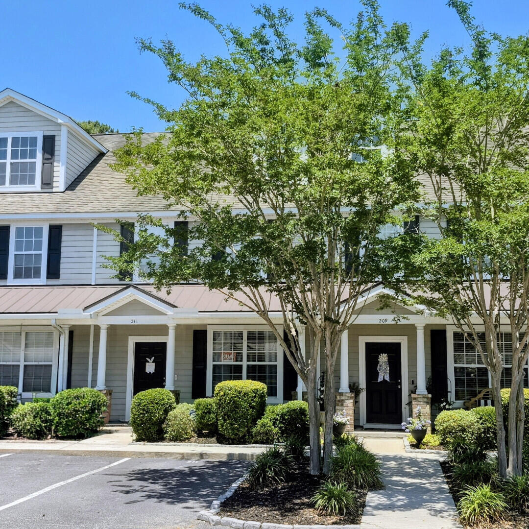 211 Hemingway Circle