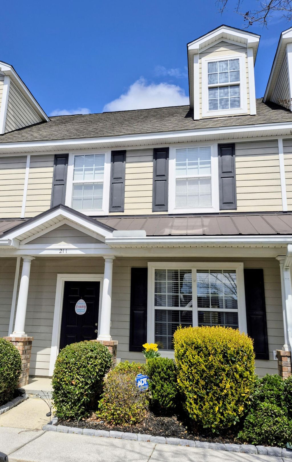 Photo of 211 Hemingway Circle, Summerville, SC 29483 (MLS # 26007703)