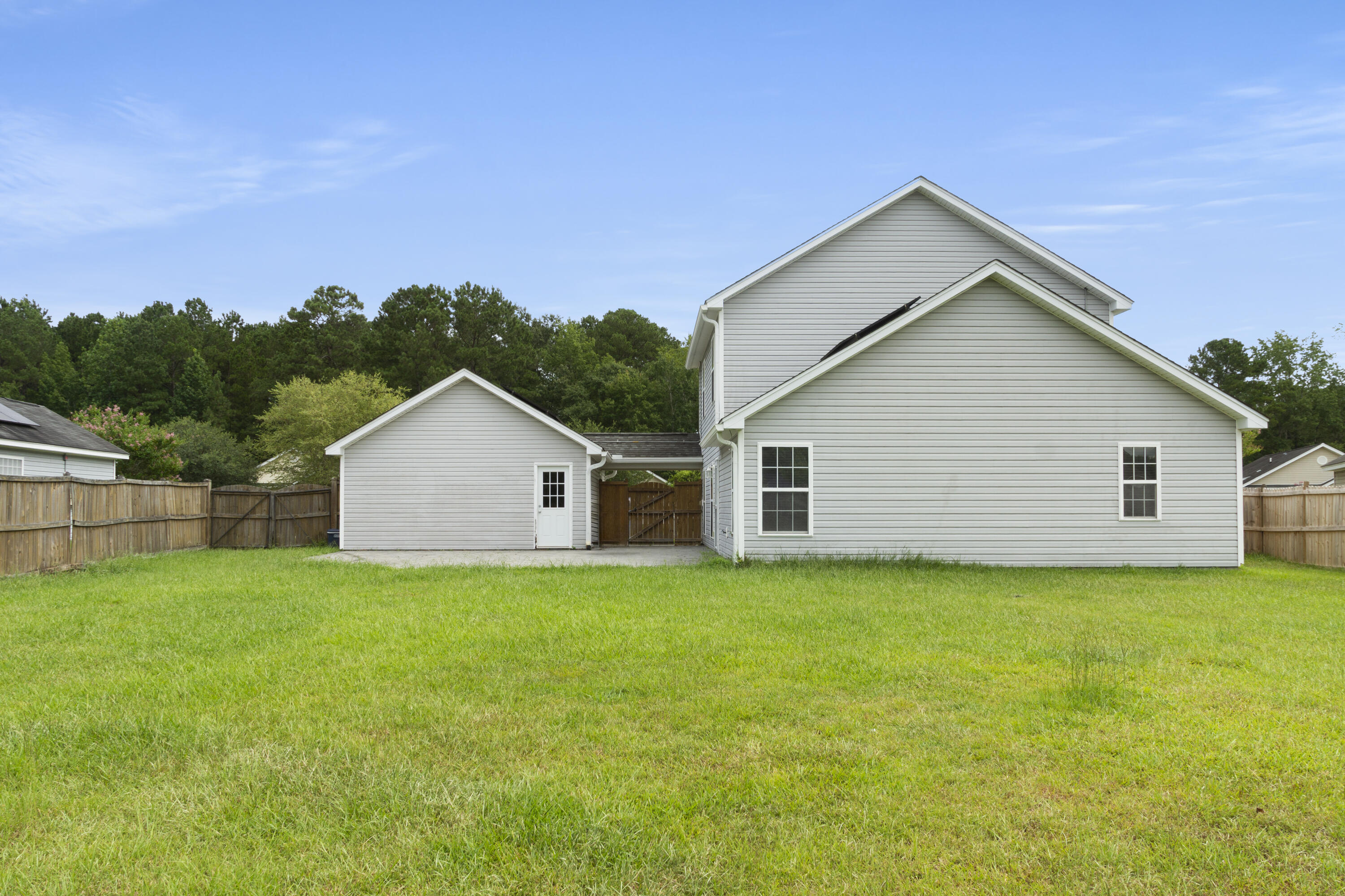304 Coosawatchie Street