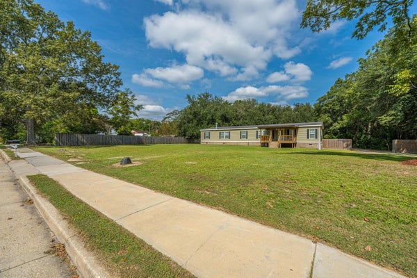 151 CHURCH RD, SAINT STEPHEN, SC 29479 - Image 50ebb2b3df2ec768c1f1ff4ee7720fff/406967352