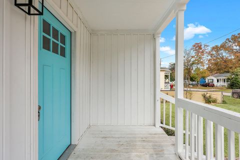 A home in North Charleston