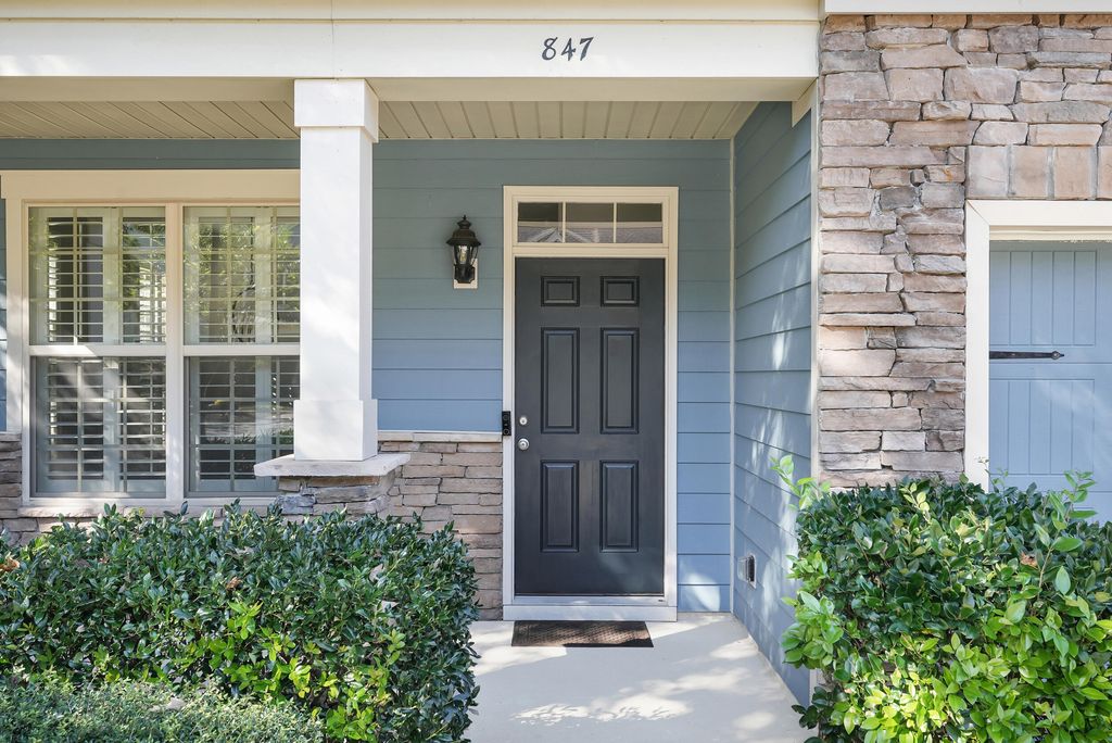 Photo of 847 Bibury Court, Charleston, SC 29414 (MLS # 25028846)
