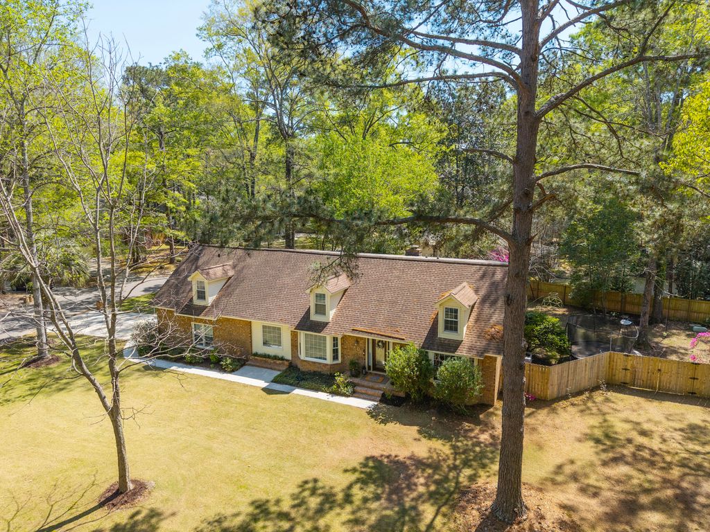 Photo of 103 Tabby Lane, Summerville, SC 29485 (MLS # 26018288)