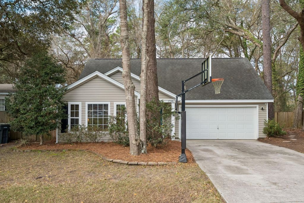 Photo of 1728 Barracuda Road, Johns Island, SC 29455 (MLS # 26006970)