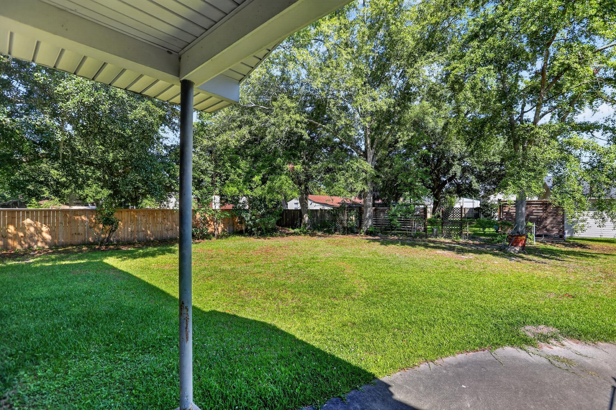 1705 Redwood