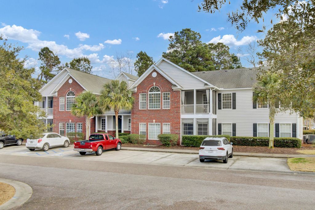 Photo of 1322 Kingsford Lane, Mount Pleasant, SC 29466 (MLS # 26004079)