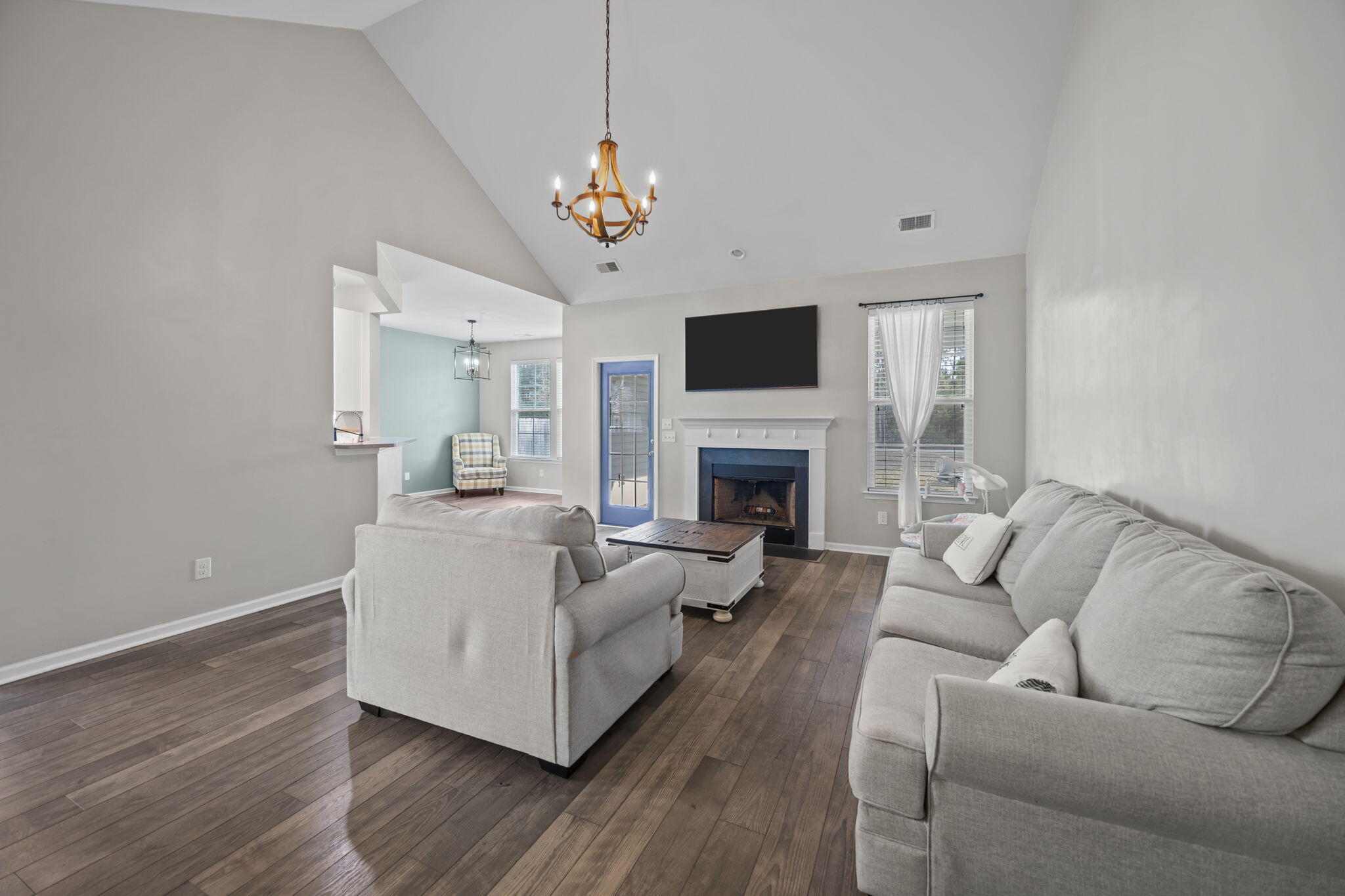 2010 Triple Crown Lane