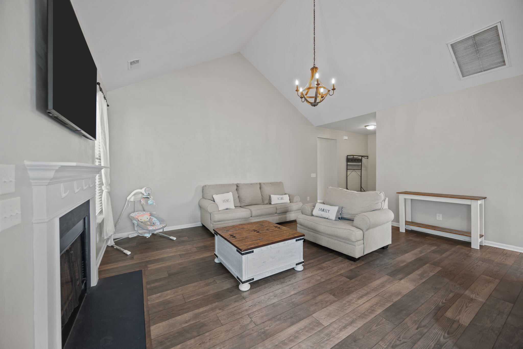 2010 Triple Crown Lane