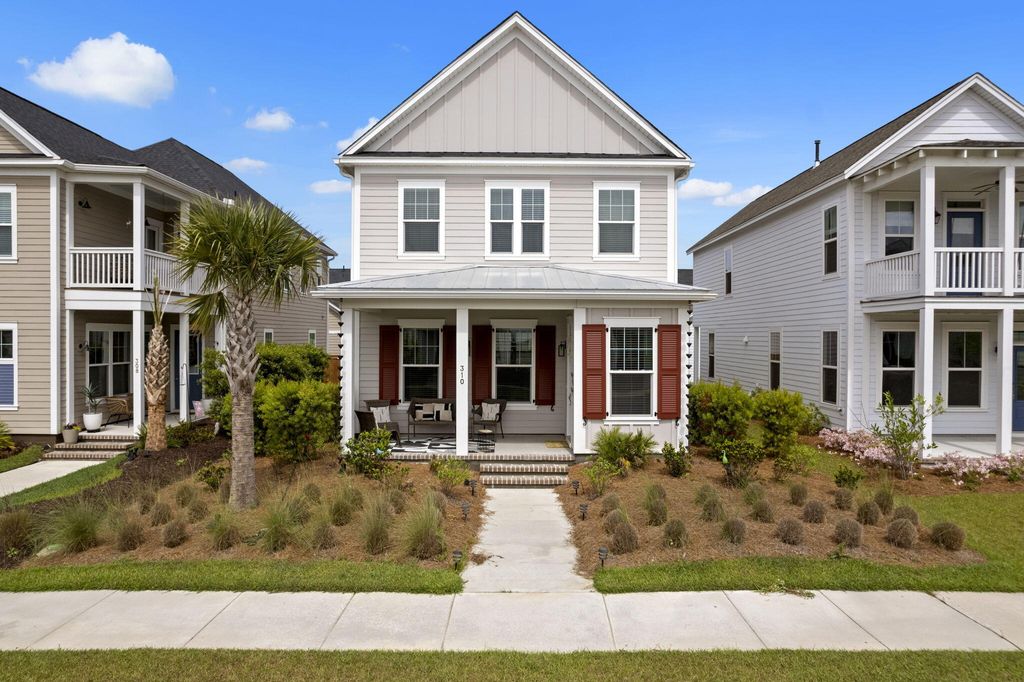 Photo of 310 Eclipse Street, Summerville, SC 29486 (MLS # 26009938)
