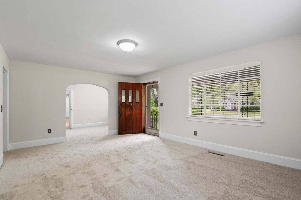 Photo of 1663 Pinckney Park Drive, Charleston, SC 29407 (MLS # 26013491)