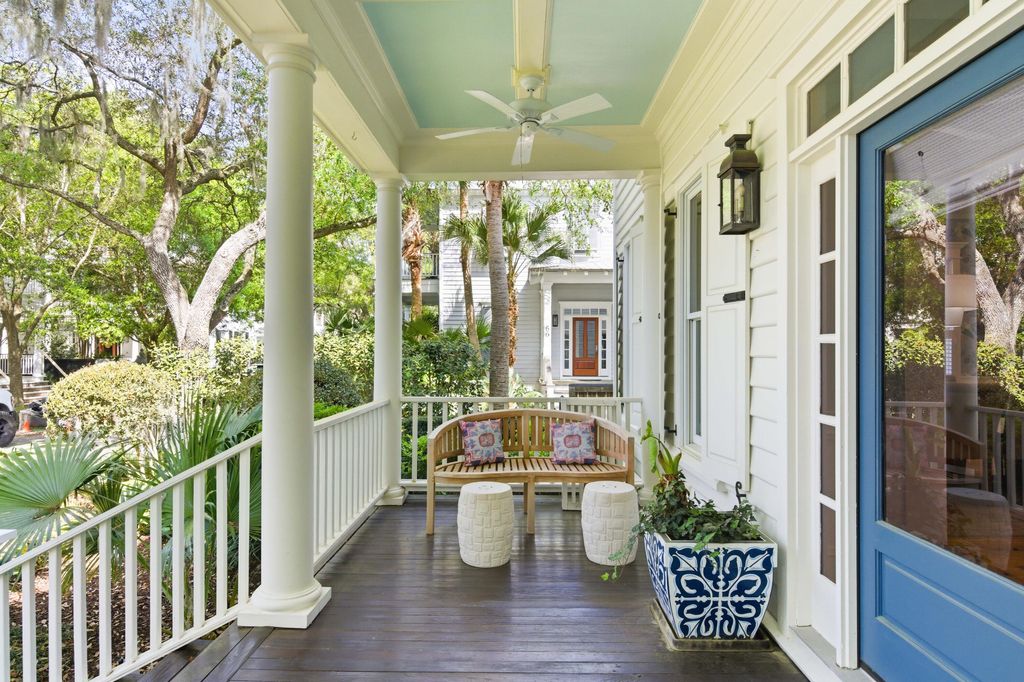 Photo of 70 Saturday Road, Mount Pleasant, SC 29464 (MLS # 26010039)