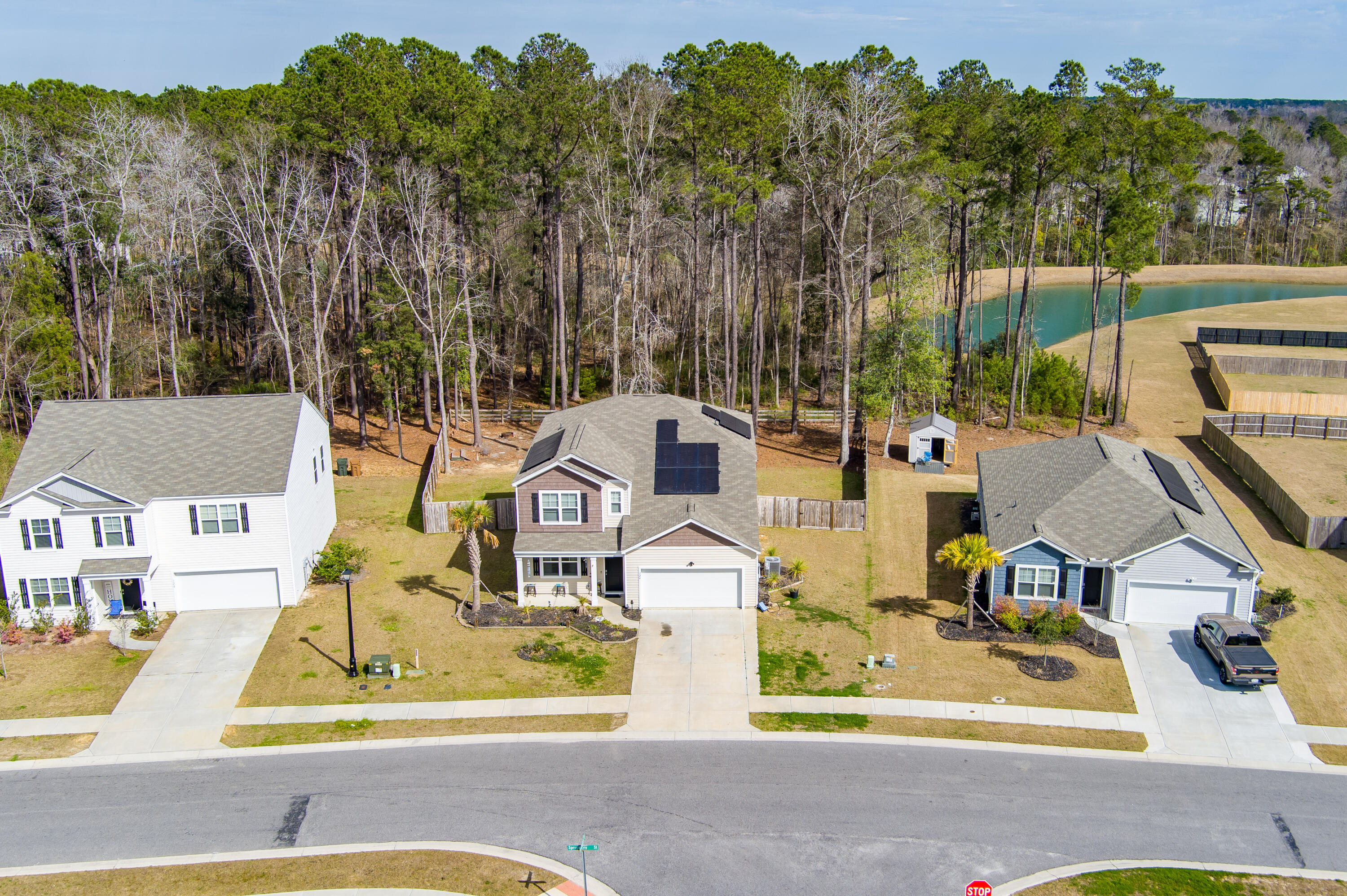324 Spruce Ivy Street