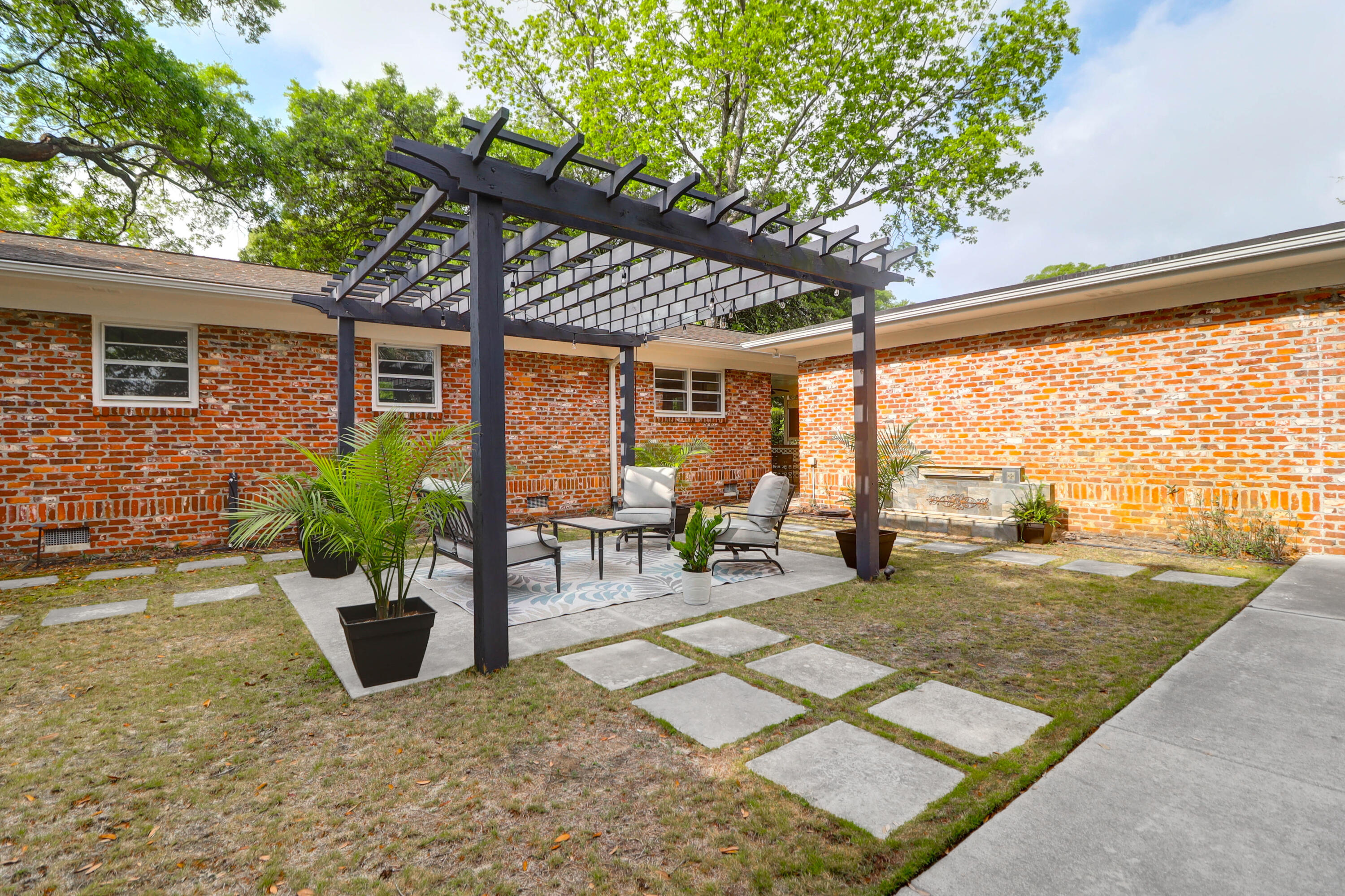 1251 Charlestowne Drive