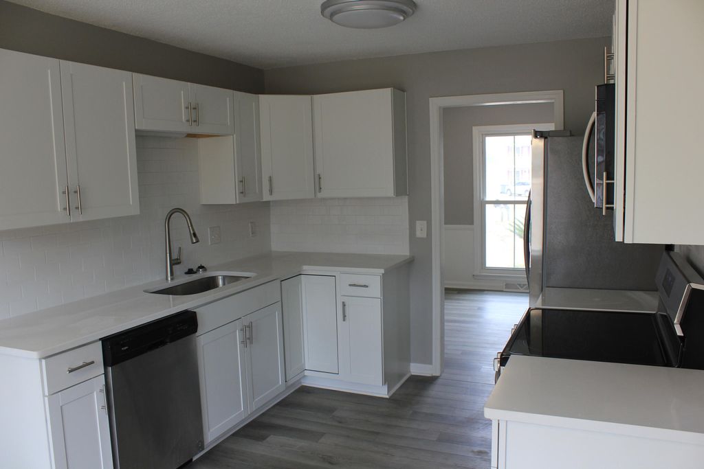 Photo of 228 Brailsford Road, Summerville, SC 29485 (MLS # 26000736)