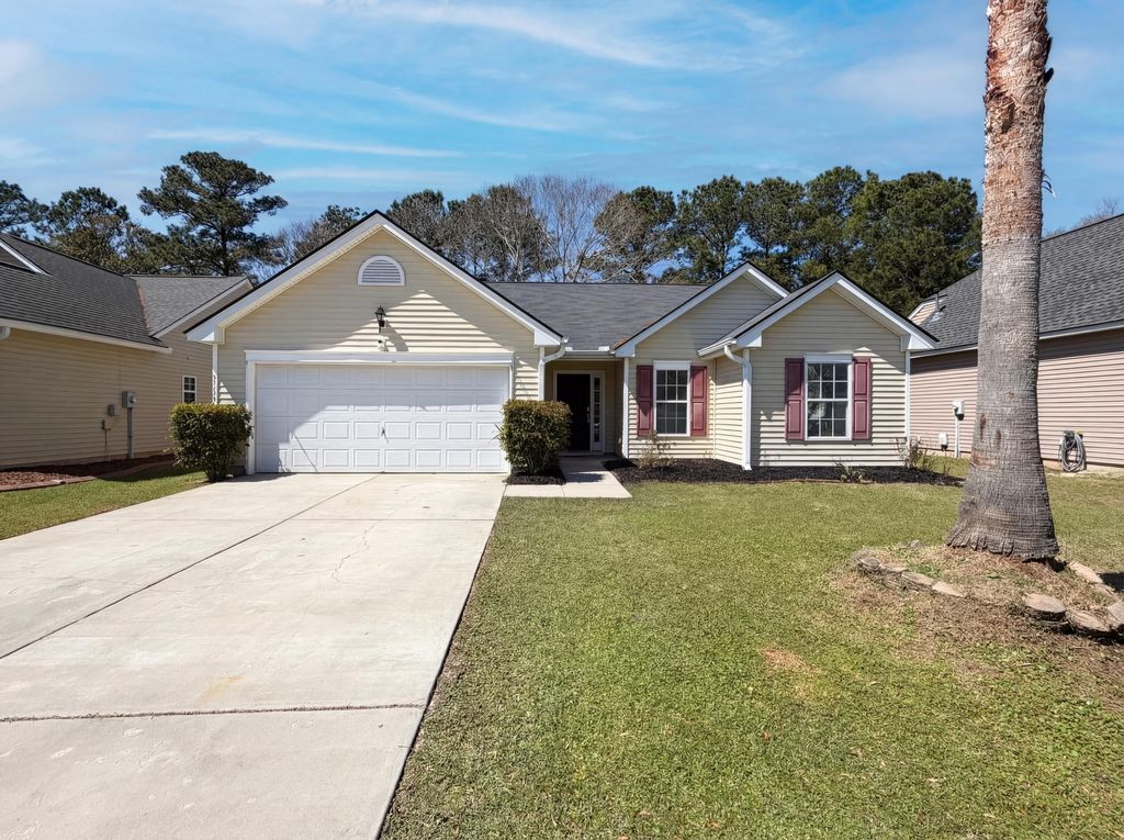 Photo of 9794 Stockport Circle, Summerville, SC 29485 (MLS # 26008153)