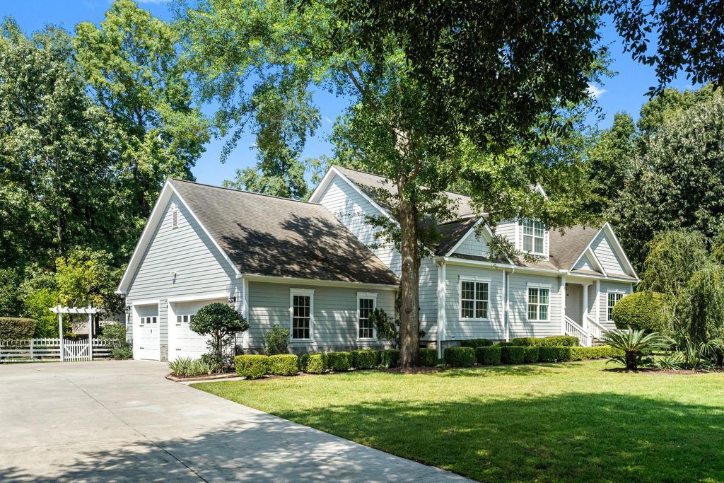 Photo of 5691 Captain Kidd Road, Hollywood, SC 29449 (MLS # 25026045)