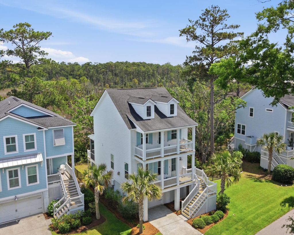 Photo of 820 Forrest Drive, Charleston, SC 29492 (MLS # 26013559)