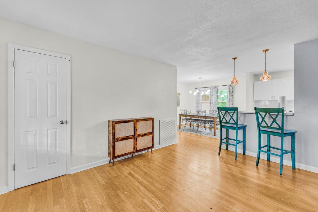 Photo of 768 Fort Johnson Road, Charleston, SC 29412 (MLS # 26016036)