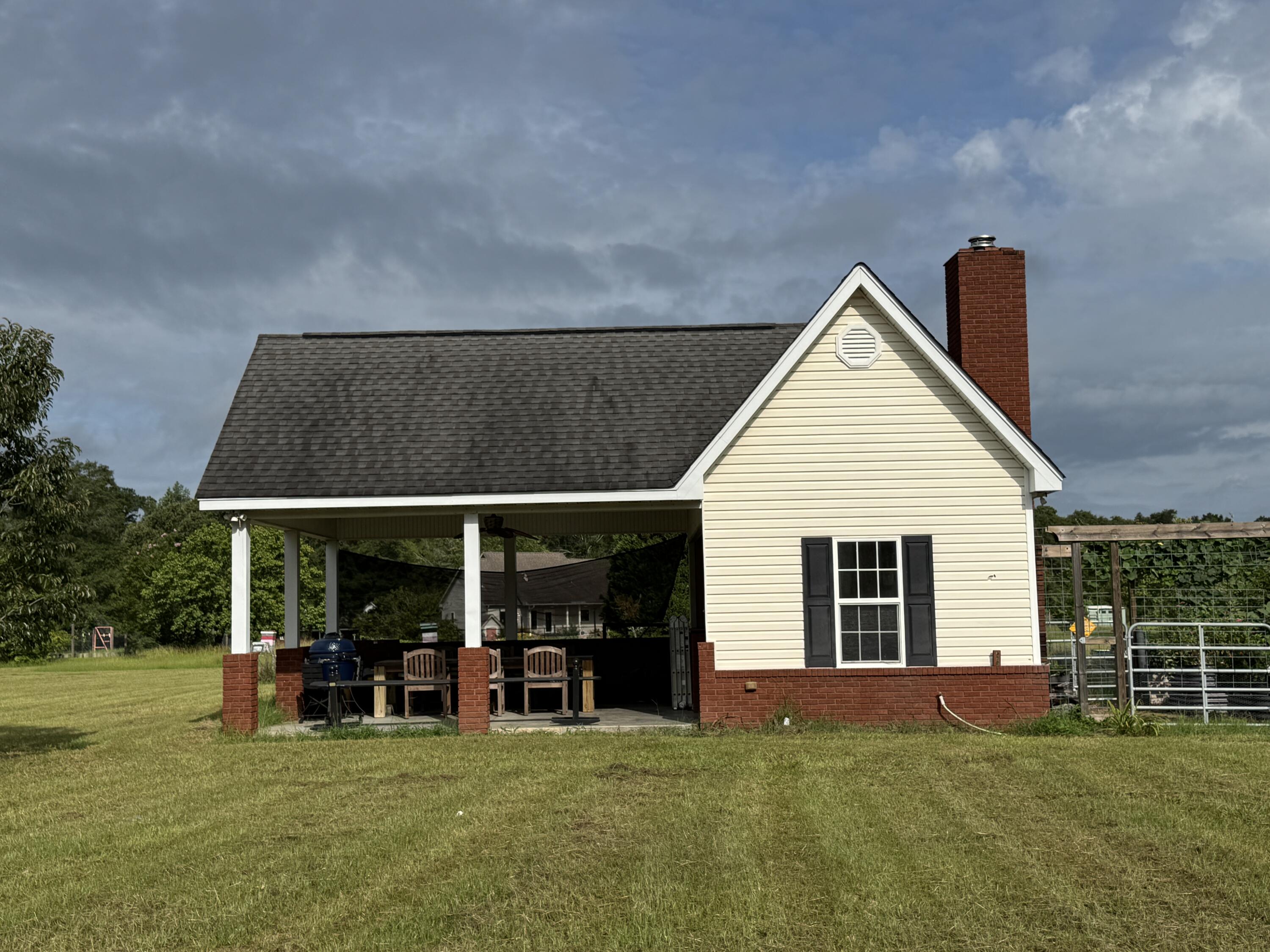 195 Sandy Springs Circle