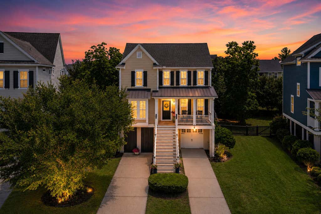 Photo of 331 Megans Bay Lane, Charleston, SC 29492 (MLS # 26018844)