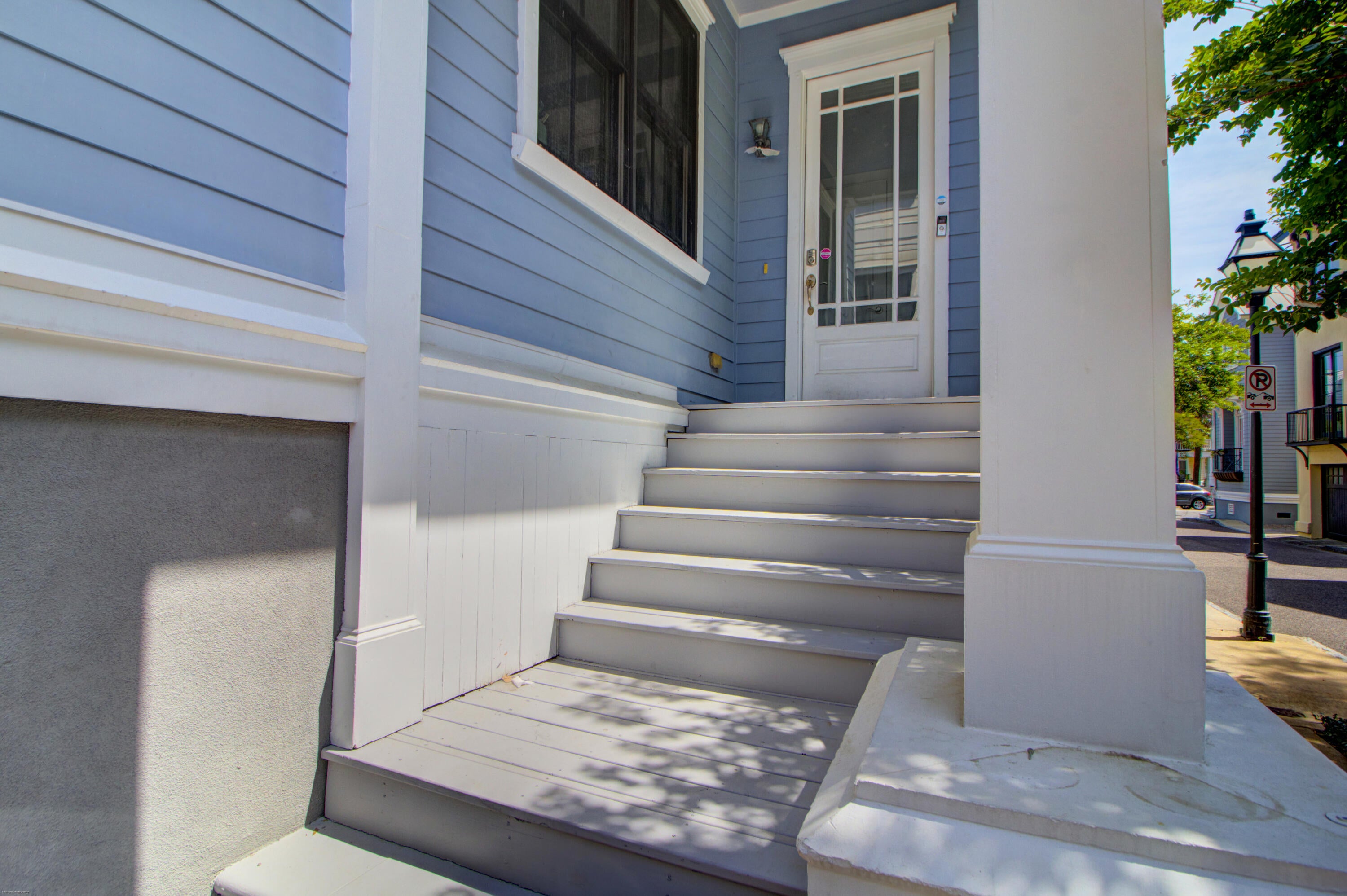 18 Corinne Street