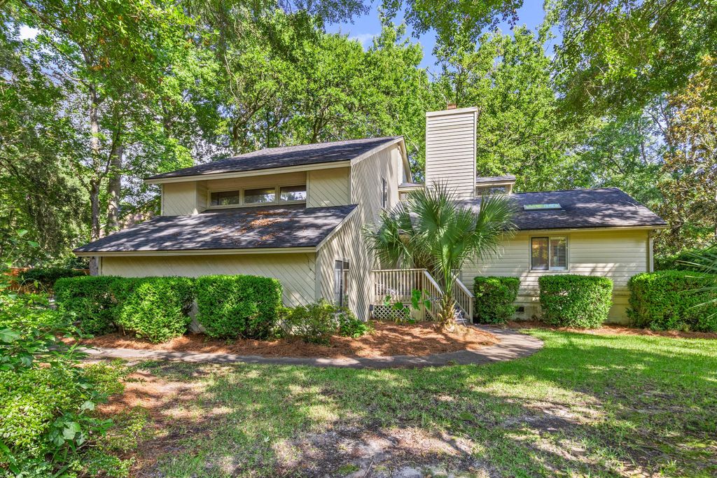 Photo of 1134 Greenview Lane, Mount Pleasant, SC 29464 (MLS # 25022459)
