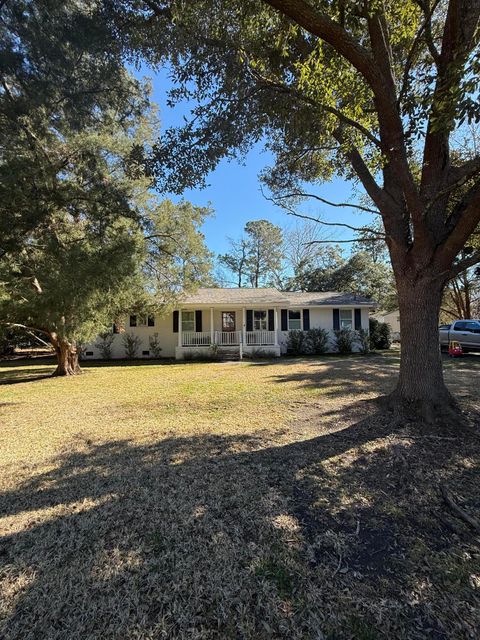 Photo of 2045 Lake Avenue, Charleston, SC 29414 (MLS # 26003669)