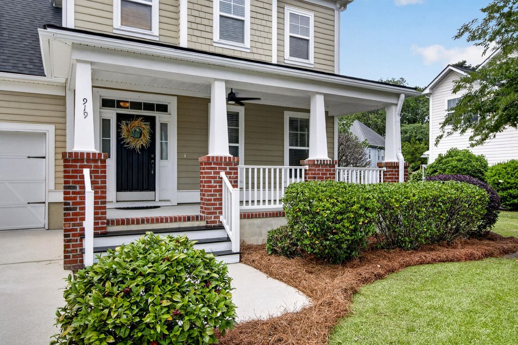 Photo of 919 Hunt Club Run, Charleston, SC 29414 (MLS # 26013920)