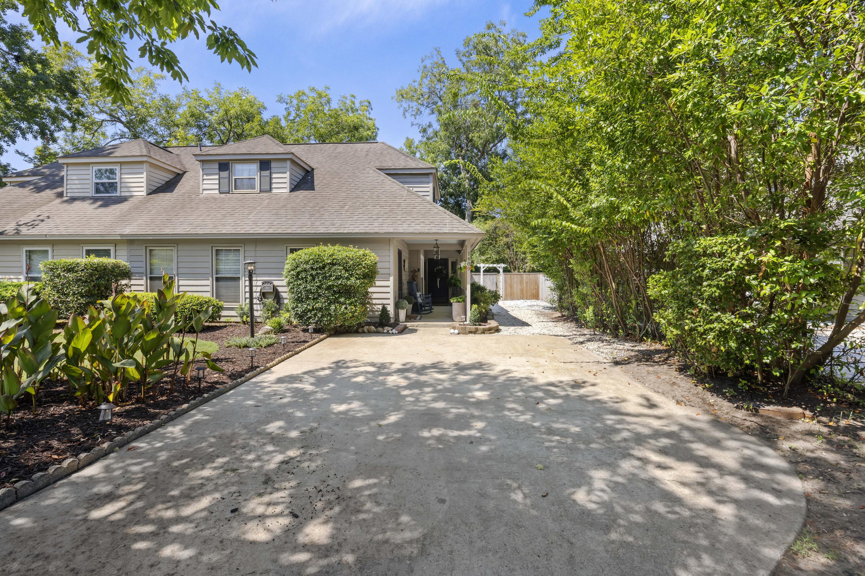 1489 Kinloch Lane