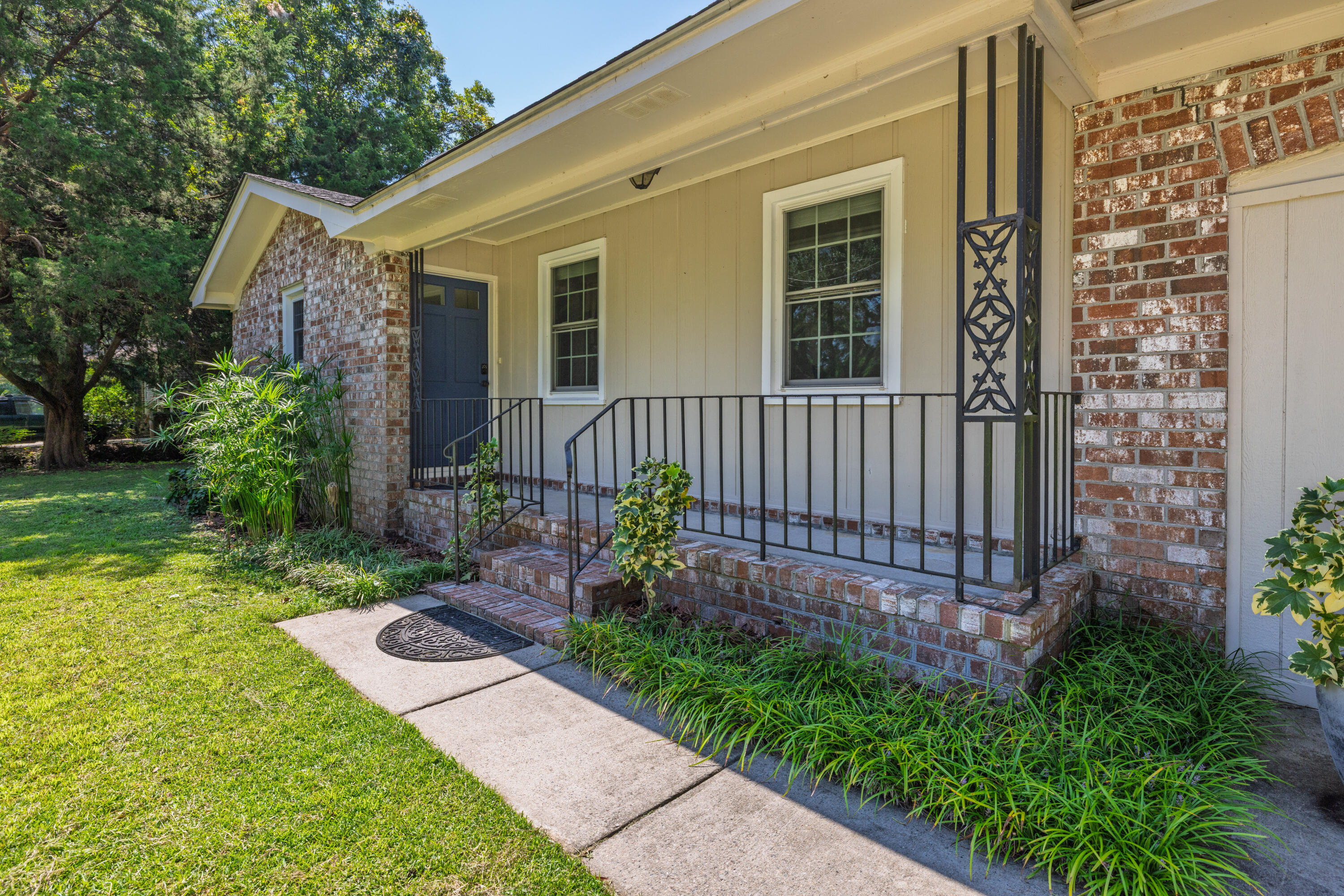 1319 Hampshire Road