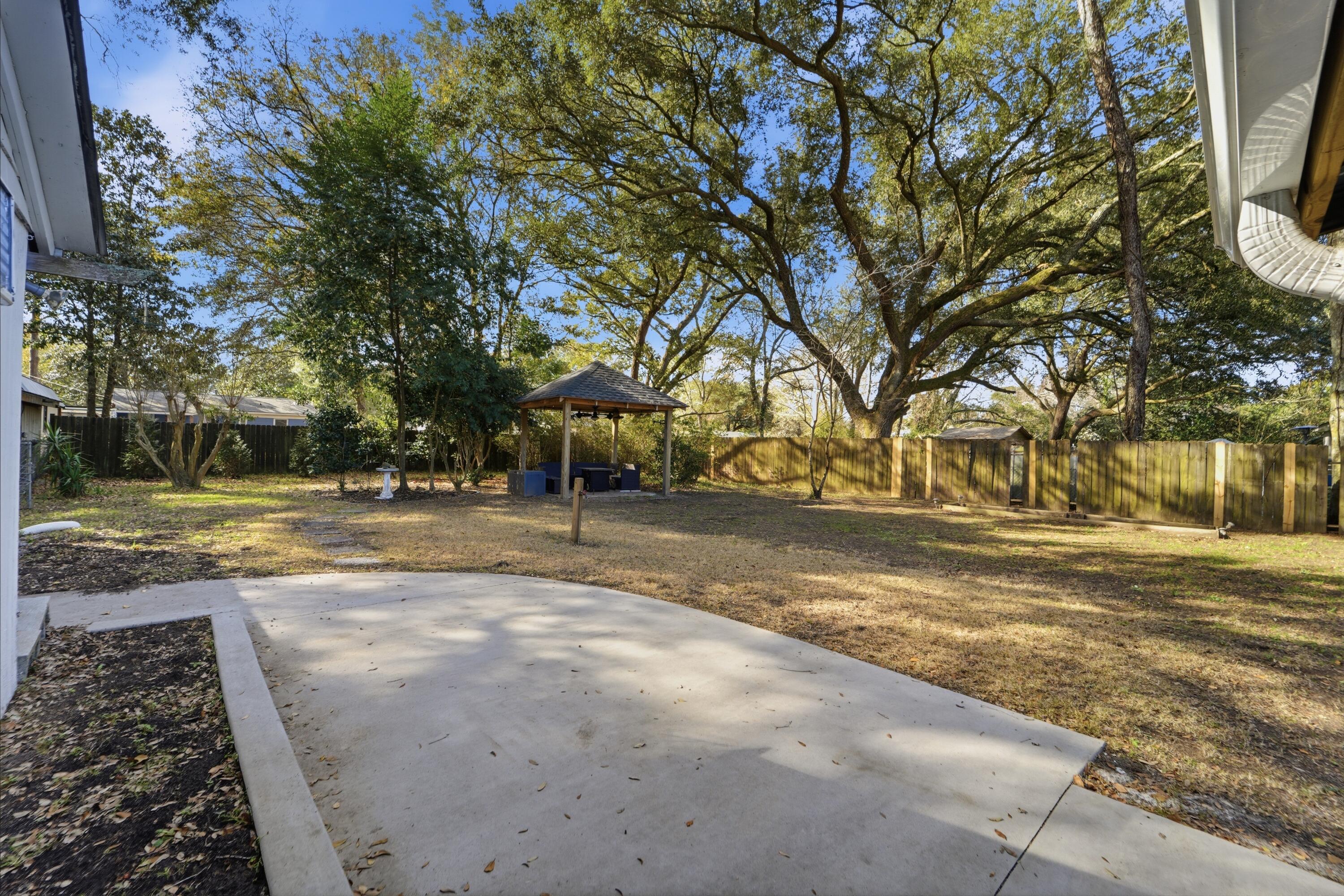 1749 Lady Ashley Street