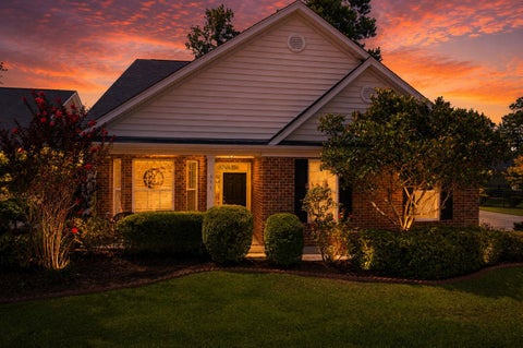 Photo of 135 Brutus Lane, Summerville, SC 29485 (MLS # 26022180)