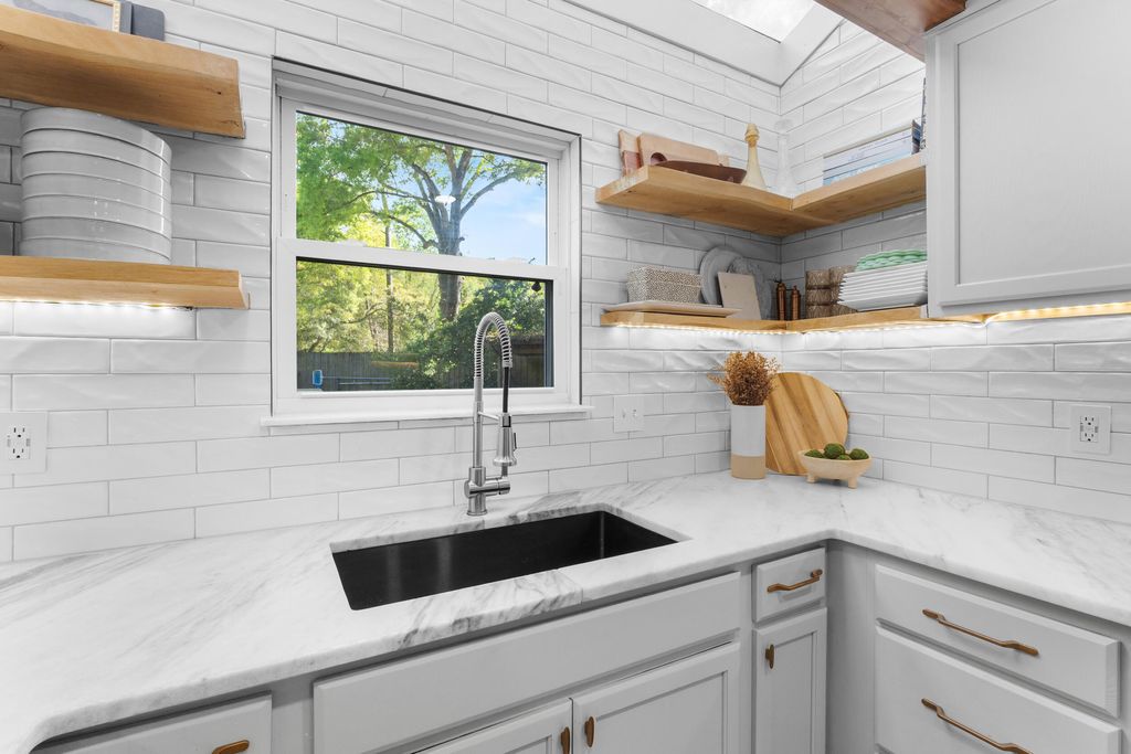 Photo of 102 Tea Olive Court, Summerville, SC 29485 (MLS # 26009213)