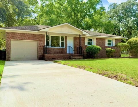 Photo of 106 Lamie Drive, Ladson, SC 29456 (MLS # 25027017)