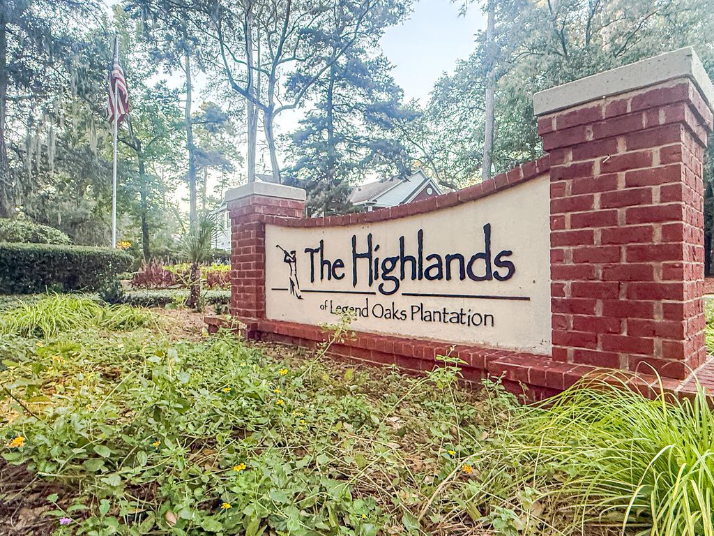 Photo of 184 Golf View Lane, Summerville, SC 29485 (MLS # 25028950)