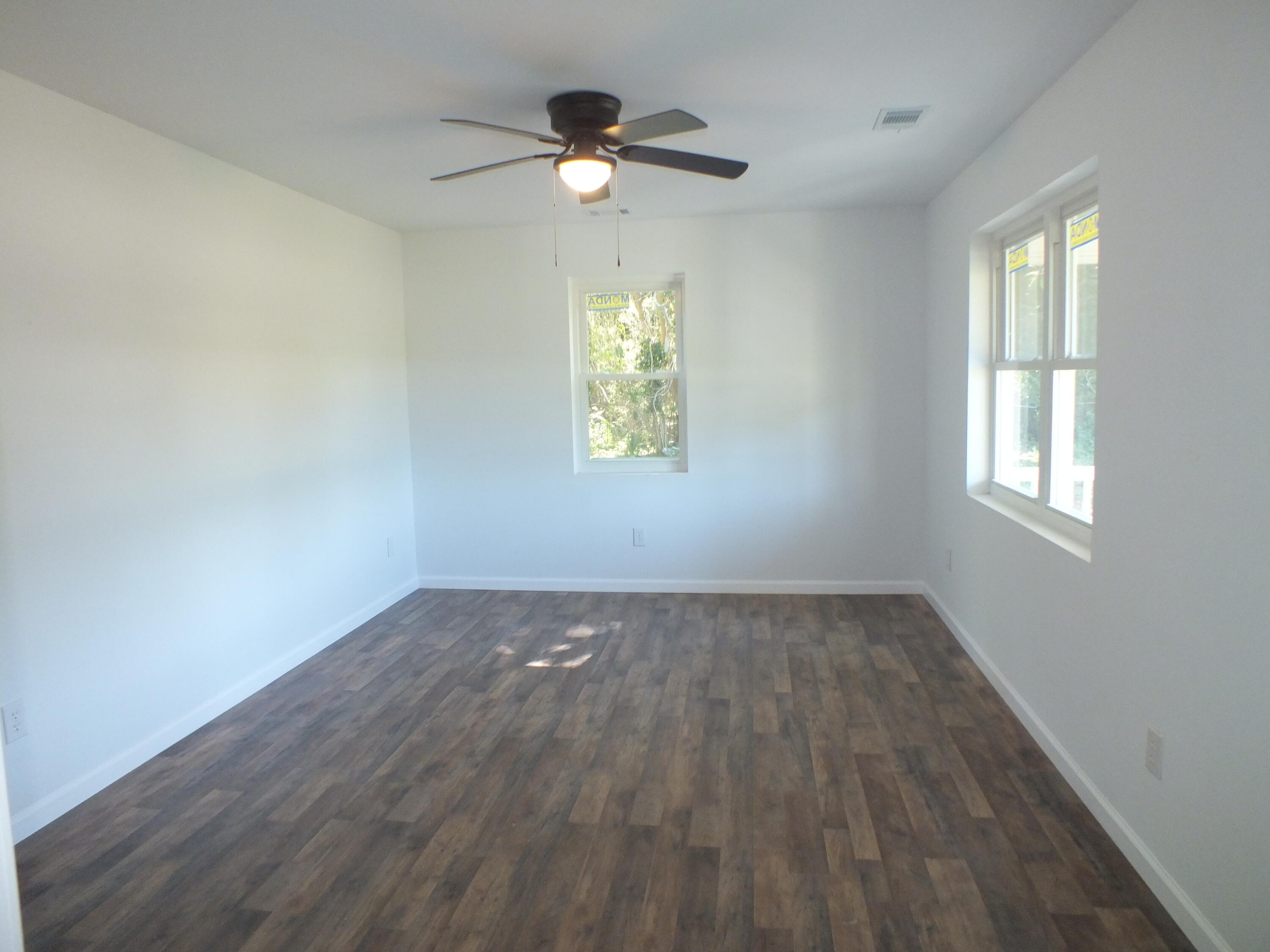 1256 Kings Highway