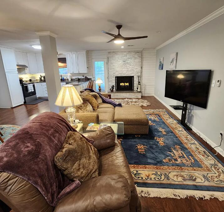 1379 Camp Road