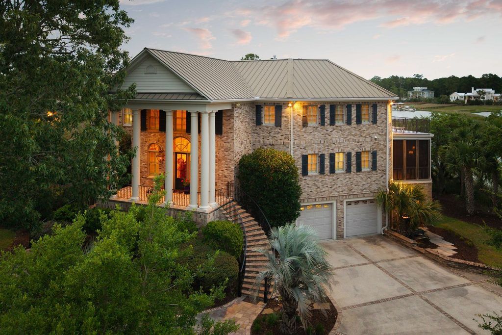 Photo of 2834 Parkers Landing Road, Mount Pleasant, SC 29466 (MLS # 25016672)