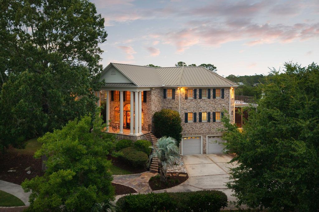 Photo of 2834 Parkers Landing Road, Mount Pleasant, SC 29466 (MLS # 25016672)