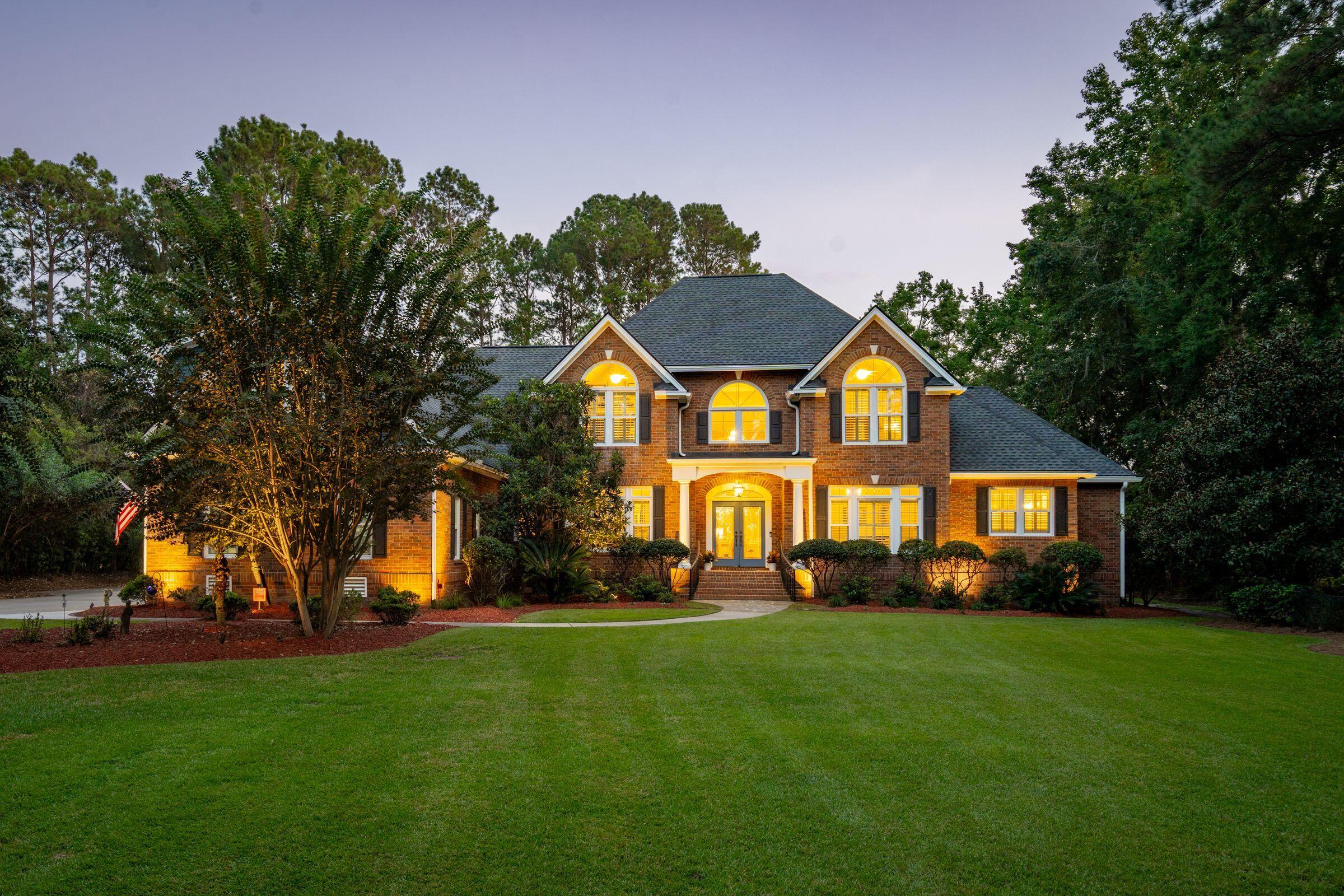 3065 Pignatelli Crescent