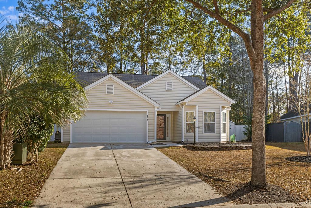 Photo of 4833 Cherry Blossom Drive, Summerville, SC 29485 (MLS # 26000364)