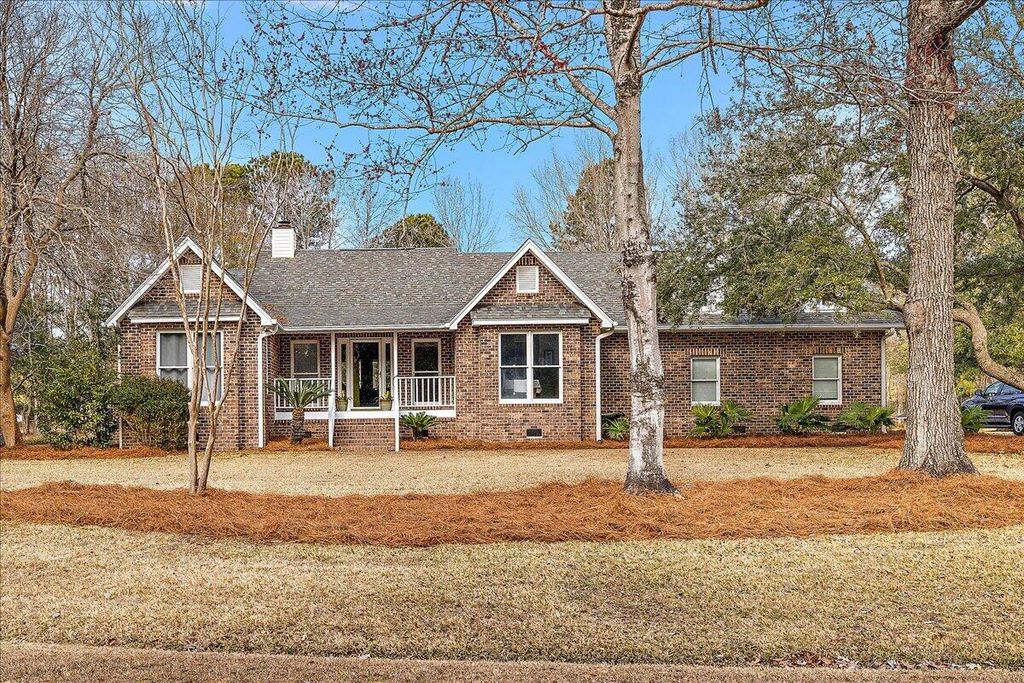 Photo of 3582 Heathermoor Court, Mount Pleasant, SC 29466 (MLS # 26002758)