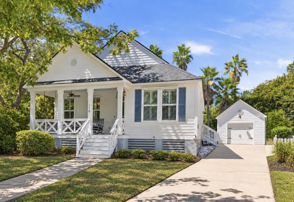 Photo of 110 Mellish Court, Charleston, SC 29492 (MLS # 26024629)