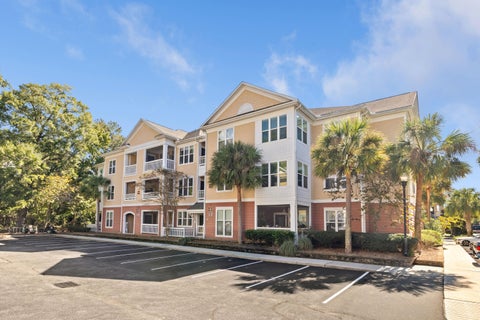 Photo of 100 Bucksley Lane #Unit 303, Charleston, SC 29492 (MLS # 26028583)
