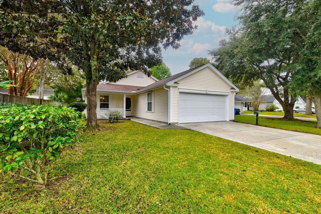 Photo of 190 Droos Way, Charleston, SC 29414 (MLS # 25030135)