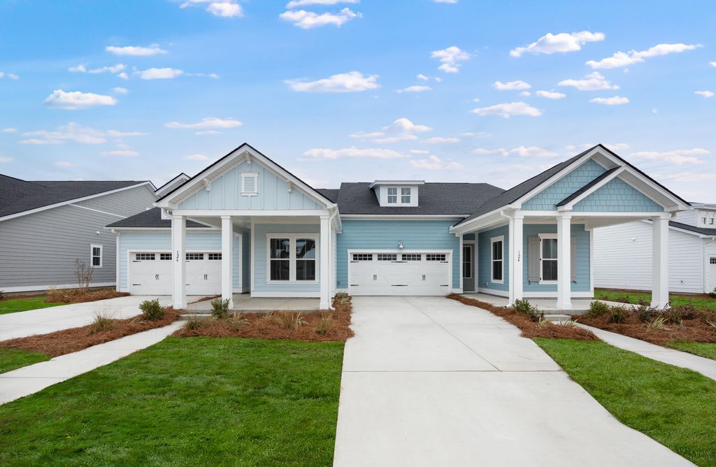 Photo of 207 Citrus Drive, Summerville, SC 29486 (MLS # 26010906)